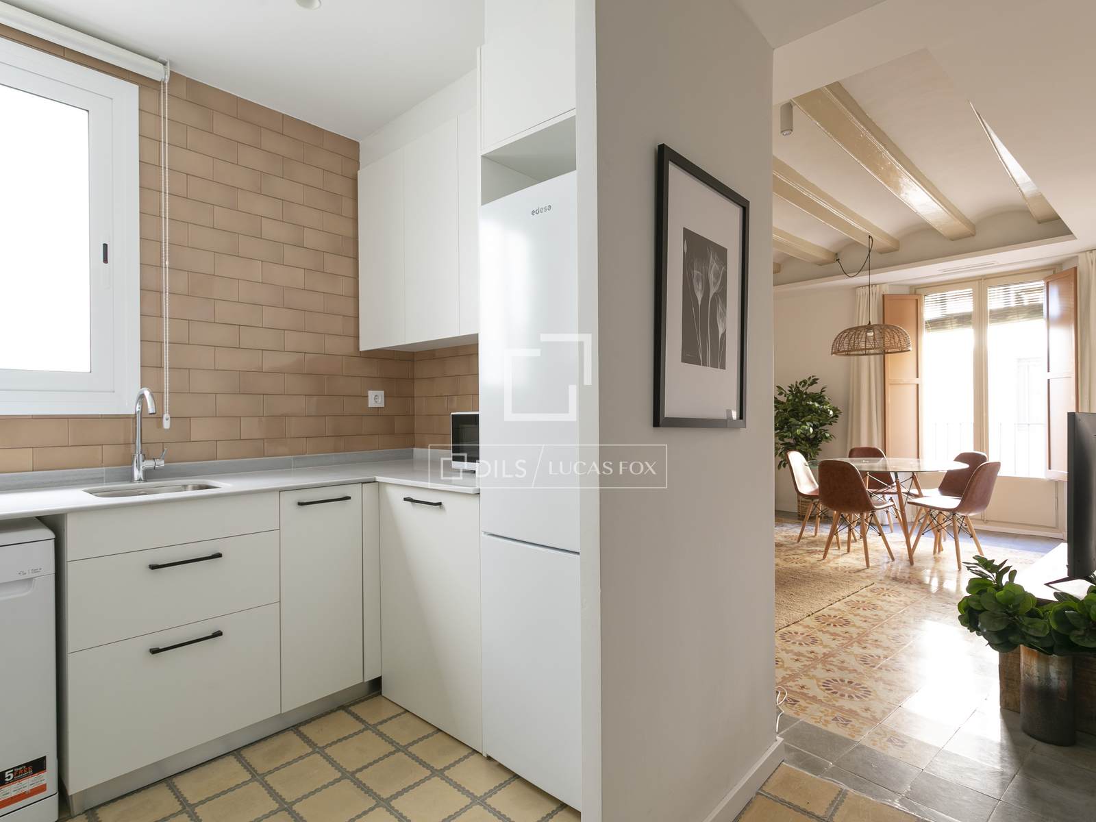 Wohnung in Barcelona, Spanien 3 Schlafzimmer, 87 m2 Nr. 161406