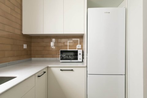 Lägenhet till salu i Barcelona, Spanien 3 sovrum, 87 kvm. Nr. 161406 - foto 16