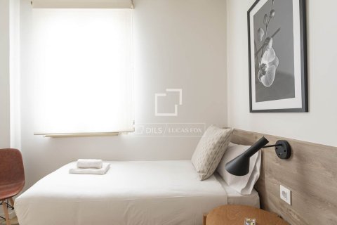 Lägenhet till salu i Barcelona, Spanien 3 sovrum, 87 kvm. Nr. 161406 - foto 30