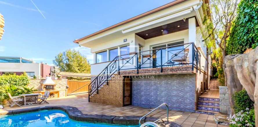 Huvila Sitges, Barcelona, Espanja 5 makuuhuonetta, 178 m2 No. 161411