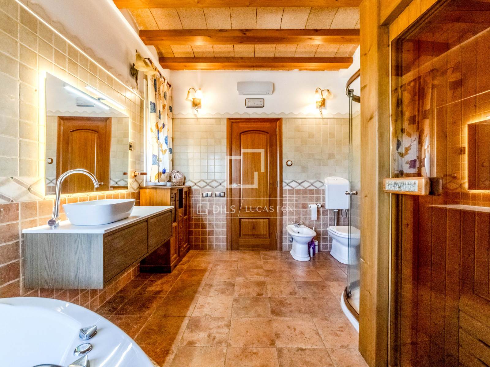 Villa in Sitges, Barcelona, Spanien 5 Schlafzimmer, 178 m2 Nr. 161411