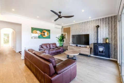 Huvila myytävänä Sitges, Barcelona, Espanja, 5 makuuhuonetta, 178 m2 No. 161411 - kuva 9