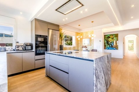 Huvila myytävänä Sitges, Barcelona, Espanja, 5 makuuhuonetta, 178 m2 No. 161411 - kuva 11