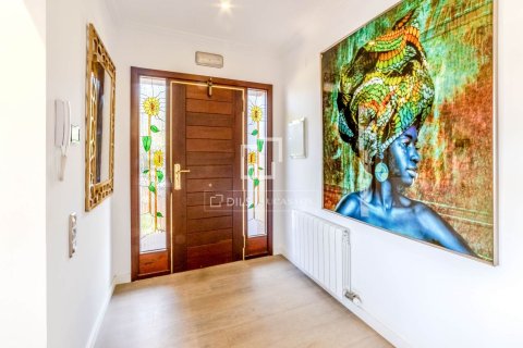 Huvila myytävänä Sitges, Barcelona, Espanja, 5 makuuhuonetta, 178 m2 No. 161411 - kuva 7