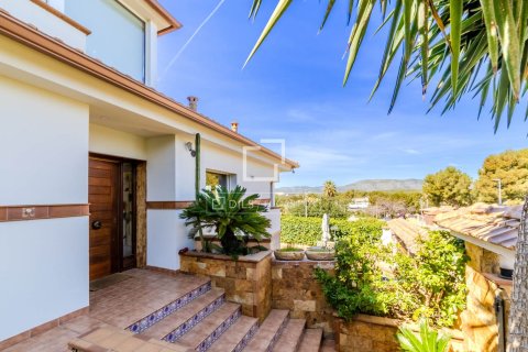 Huvila myytävänä Sitges, Barcelona, Espanja, 5 makuuhuonetta, 178 m2 No. 161411 - kuva 6