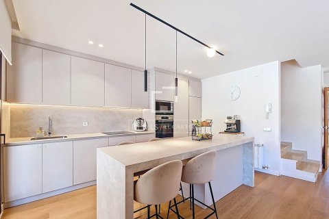 Villa for sale in Vilanova i la Geltru, Barcelona, Spain 4 bedrooms, 201 sq.m. No. 161410 - photo 11