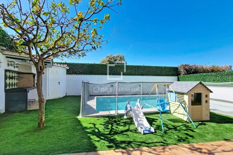 Villa for sale in Vilanova i la Geltru, Barcelona, Spain 4 bedrooms, 201 sq.m. No. 161410 - photo 21