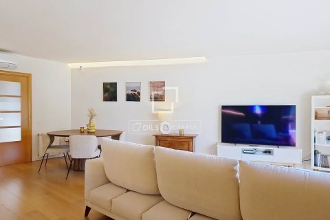 Villa for sale in Vilanova i la Geltru, Barcelona, Spain 4 bedrooms, 201 sq.m. No. 161410 - photo 16