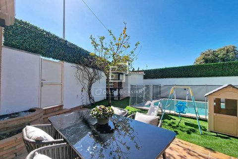 Villa for sale in Vilanova i la Geltru, Barcelona, Spain 4 bedrooms, 201 sq.m. No. 161410 - photo 23