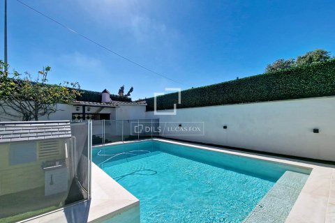 Villa for sale in Vilanova i la Geltru, Barcelona, Spain 4 bedrooms, 201 sq.m. No. 161410 - photo 19