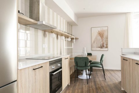 Lägenhet till salu i Barcelona, Spanien 3 sovrum, 84 kvm. Nr. 161408 - foto 14