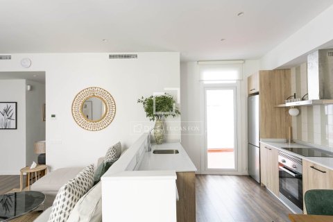 Lägenhet till salu i Barcelona, Spanien 3 sovrum, 84 kvm. Nr. 161408 - foto 8