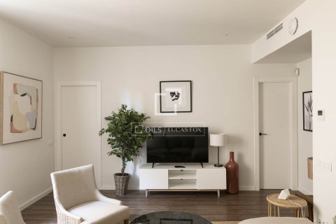 Lägenhet till salu i Barcelona, Spanien 3 sovrum, 84 kvm. Nr. 161408 - foto 6