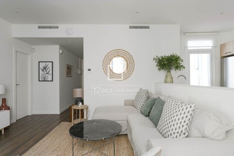 Lägenhet till salu i Barcelona, Spanien 3 sovrum, 84 kvm. Nr. 161408 - foto 4