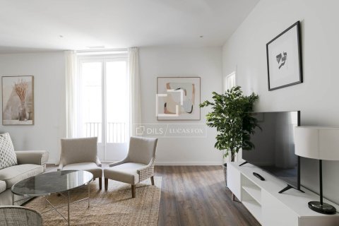 Lägenhet till salu i Barcelona, Spanien 3 sovrum, 84 kvm. Nr. 161408 - foto 7