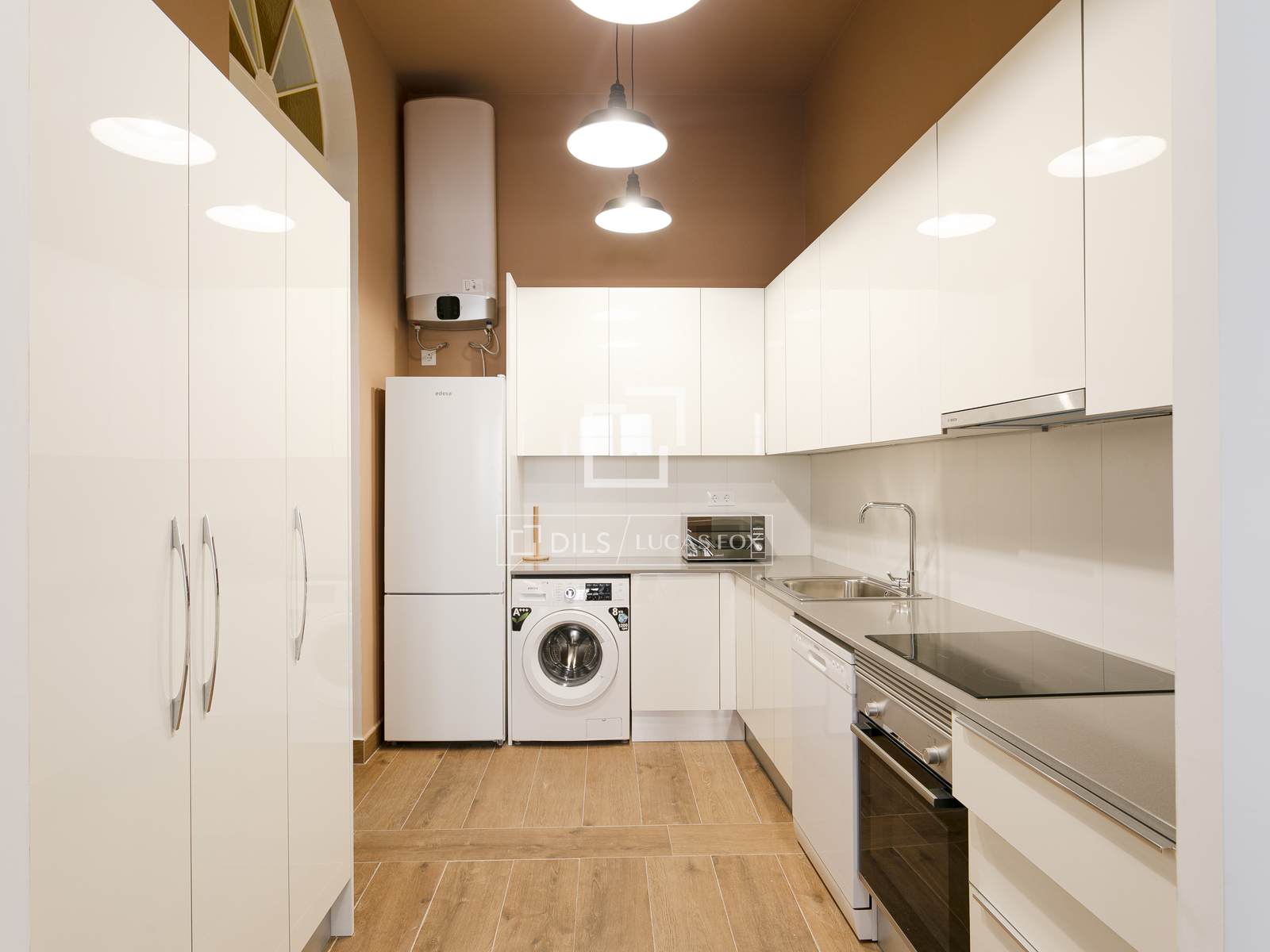 Apartment in Barcelona, Spain 2 bedrooms, 105 sq.m. No. 161407