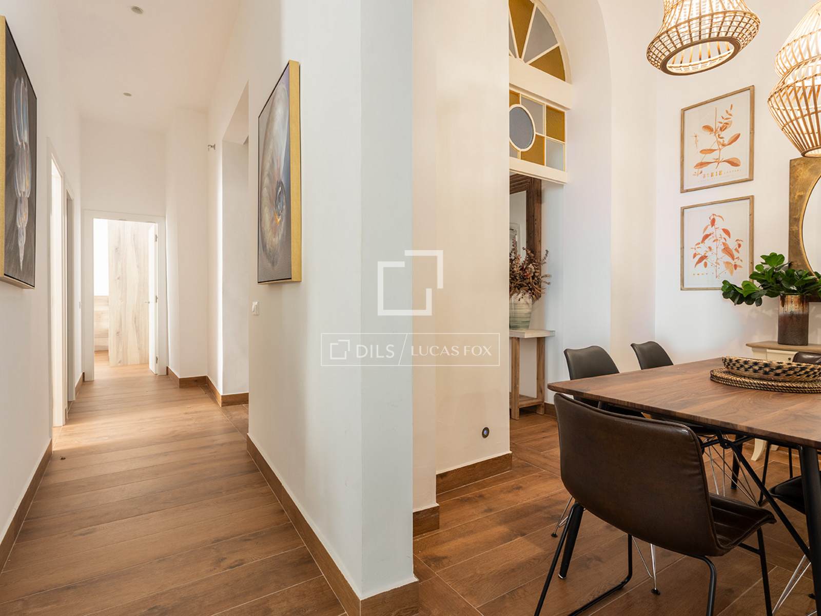 Apartment in Barcelona, Spain 2 bedrooms, 105 sq.m. No. 161407