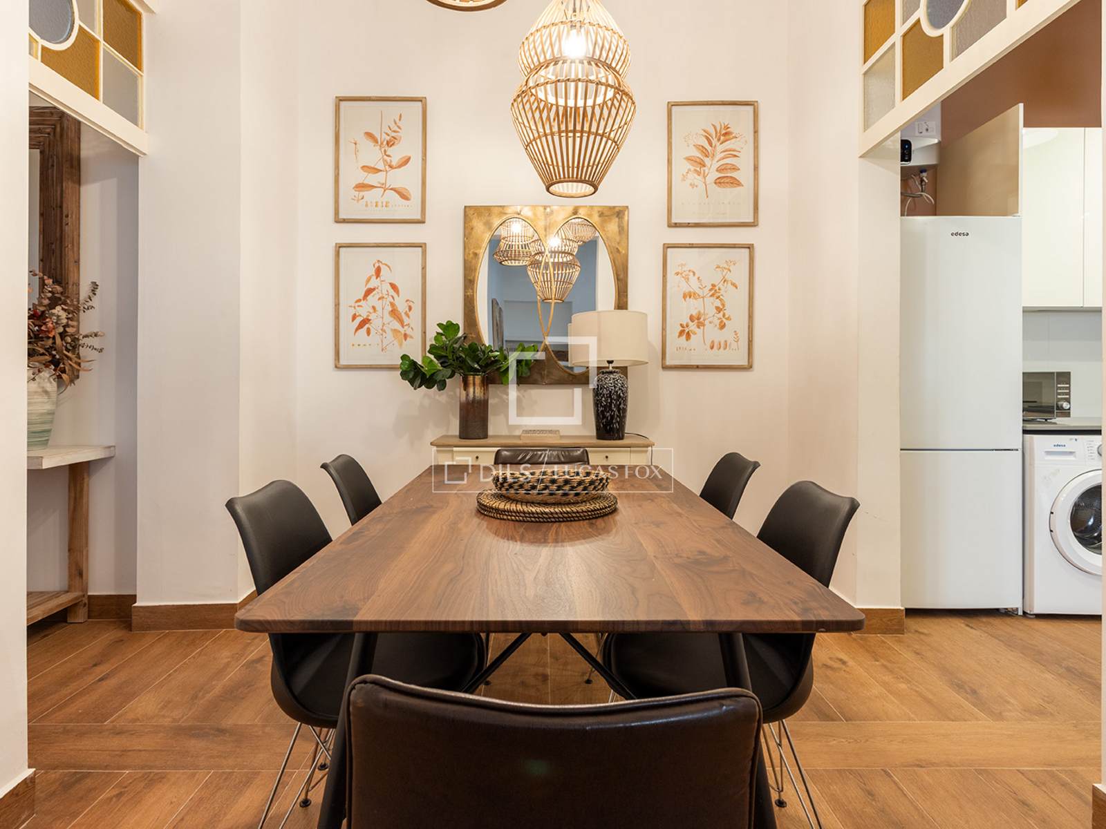 Apartment in Barcelona, Spain 2 bedrooms, 105 sq.m. No. 161407