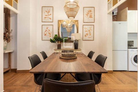 Apartament w Barcelona, Hiszpania 2 sypialnie, 105 mkw. nr 161407 – zdjęcie 27