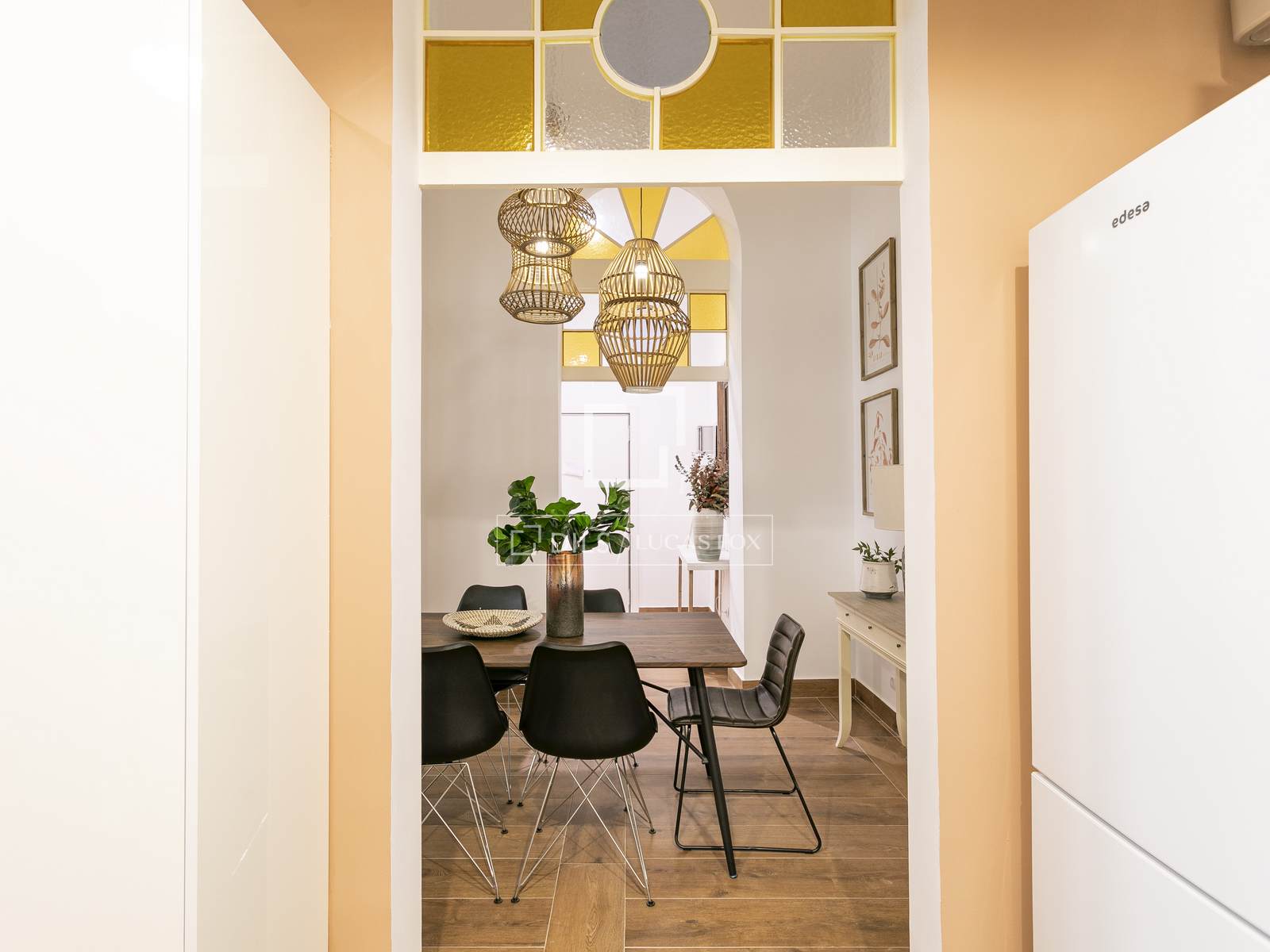 Apartment in Barcelona, Spain 2 bedrooms, 105 sq.m. No. 161407