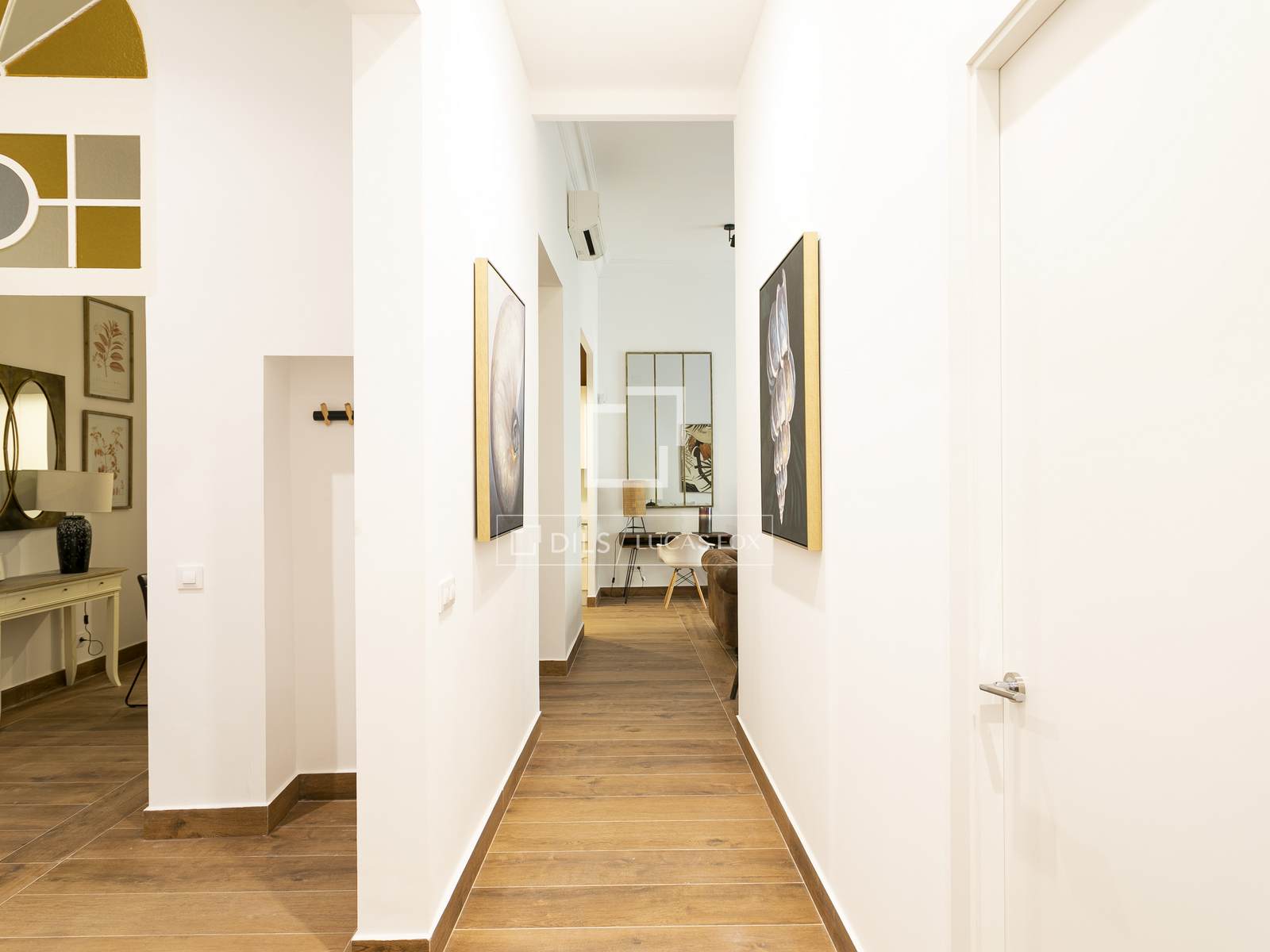Apartment in Barcelona, Spain 2 bedrooms, 105 sq.m. No. 161407