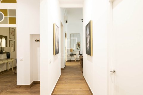 Lägenhet till salu i Barcelona, Spanien 2 sovrum, 105 kvm. Nr. 161407 - foto 19