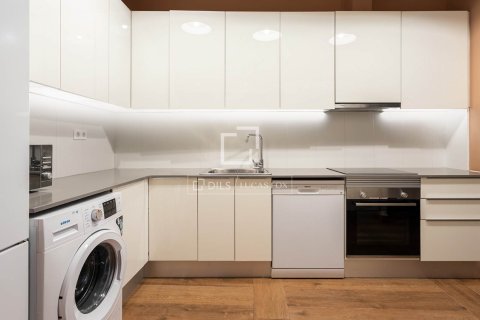 Apartament w Barcelona, Hiszpania 2 sypialnie, 105 mkw. nr 161407 – zdjęcie 30