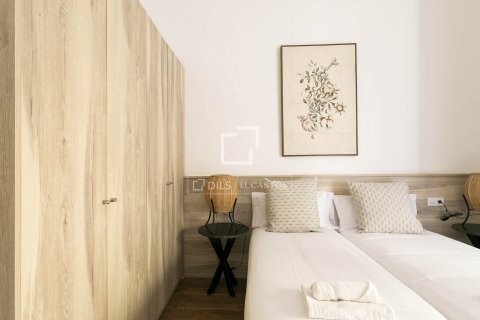 Lägenhet till salu i Barcelona, Spanien 2 sovrum, 105 kvm. Nr. 161407 - foto 29