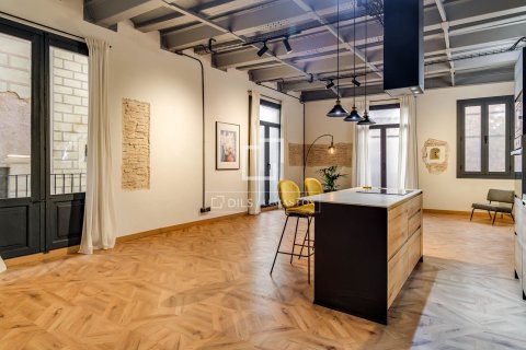 Lägenhet till salu i Barcelona, Spanien 3 sovrum, 116 kvm. Nr. 161409 - foto 2