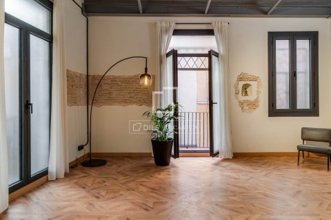 Lägenhet till salu i Barcelona, Spanien 3 sovrum, 116 kvm. Nr. 161409 - foto 10