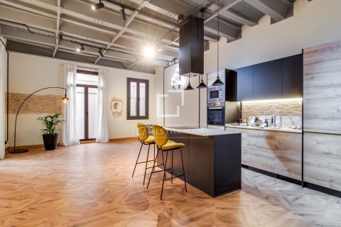 Lägenhet till salu i Barcelona, Spanien 3 sovrum, 116 kvm. Nr. 161409 - foto 3