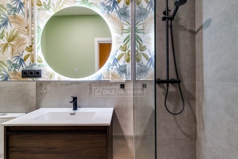 Lägenhet till salu i Barcelona, Spanien 3 sovrum, 116 kvm. Nr. 161409 - foto 27