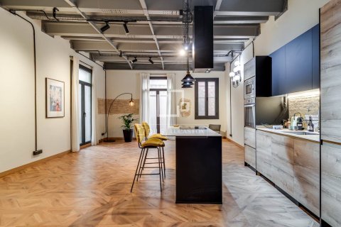 Lägenhet i Barcelona, Spanien 3 sovrum, 116 kvm. Nr. 161409