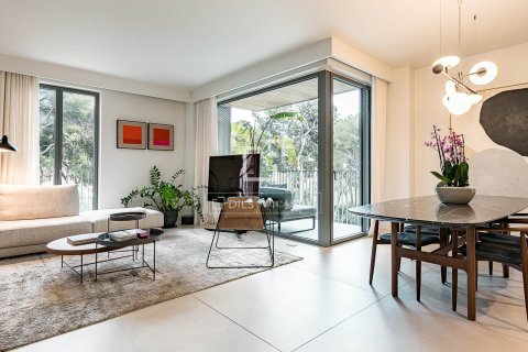 Apartment à vendre à Barcelona, Espagne, 4 chambres, 164 m2 No. 161443 - photo 2