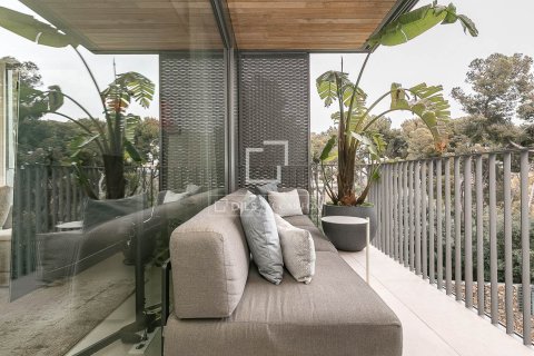 Apartment à Barcelona, Espagne 4 chambres, 164 m2 No. 161443