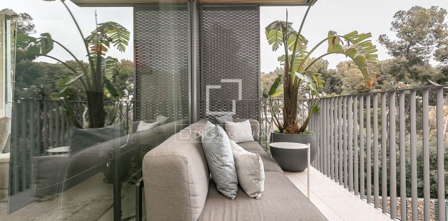 Apartment à Barcelona, Espagne 4 chambres, 164 m2 No. 161443