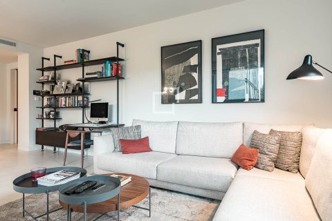 Apartment à vendre à Barcelona, Espagne, 4 chambres, 164 m2 No. 161443 - photo 4