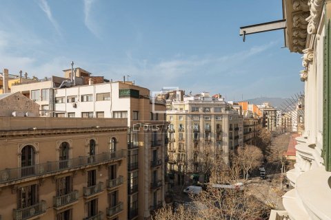 Lägenhet till salu i Barcelona, Spanien 5 sovrum, 236 kvm. Nr. 161441 - foto 9