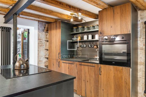 Apartment for sale in Barcelona, Spain 1 bedroom, 90 sq.m. No. 161445 - photo 11