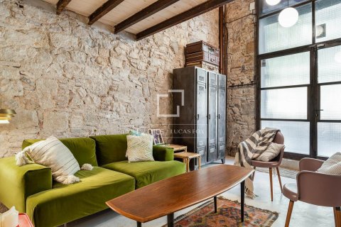 Apartment for sale in Barcelona, Spain 1 bedroom, 90 sq.m. No. 161445 - photo 2