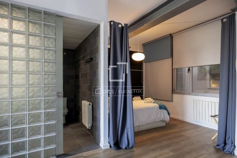 Apartment for sale in Barcelona, Spain 1 bedroom, 70 sq.m. No. 161446 - photo 15