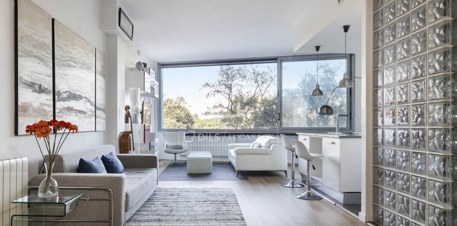 Apartment in Barcelona, Spain 1 bedroom, 70 sq.m. No. 161446