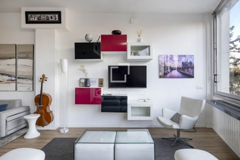 Apartment for sale in Barcelona, Spain 1 bedroom, 70 sq.m. No. 161446 - photo 12