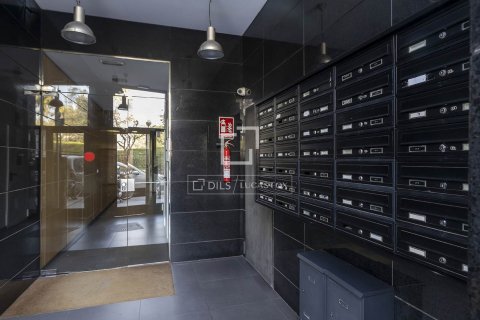 Apartment for sale in Barcelona, Spain 1 bedroom, 70 sq.m. No. 161446 - photo 20