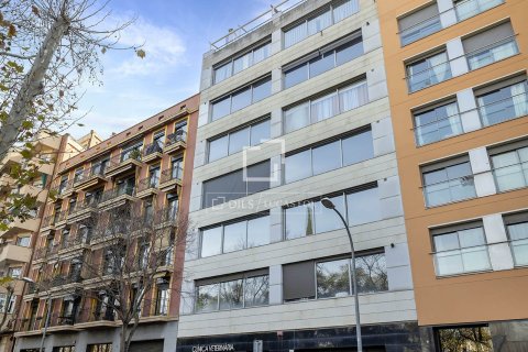 Apartment for sale in Barcelona, Spain 1 bedroom, 70 sq.m. No. 161446 - photo 21