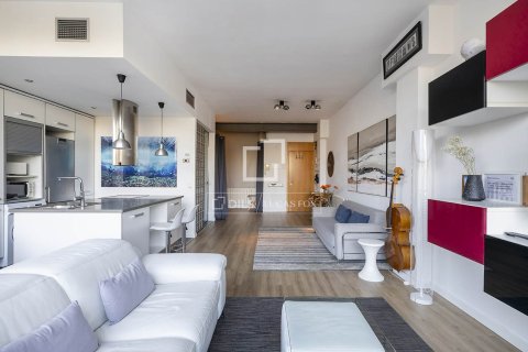 Apartment for sale in Barcelona, Spain 1 bedroom, 70 sq.m. No. 161446 - photo 13