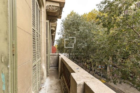 Apartment à vendre à Barcelona, Espagne, 4 chambres, 156 m2 No. 161447 - photo 5