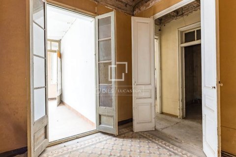 Apartment à vendre à Barcelona, Espagne, 4 chambres, 156 m2 No. 161447 - photo 22