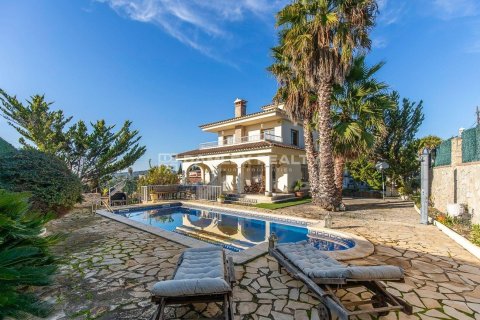 Villa à vendre à Lloret de Mar, Girona, Espagne, 7 chambres, 492 m2 No. 177129 - photo 3