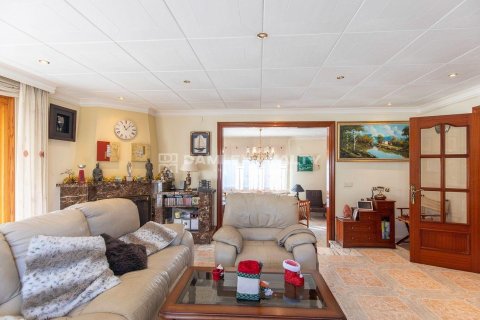 Villa à vendre à Lloret de Mar, Girona, Espagne, 7 chambres, 492 m2 No. 177129 - photo 15